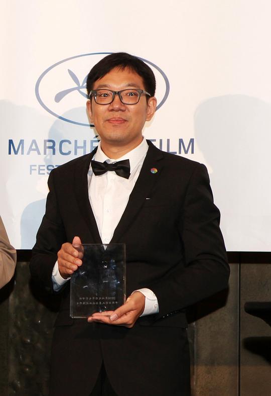 王钊 Zhao Wang照片