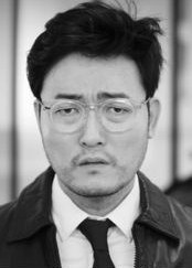 李俊赫 Lee Joon-hyeok照片