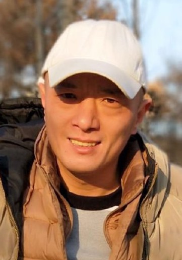 王鹰 Ying Wang照片