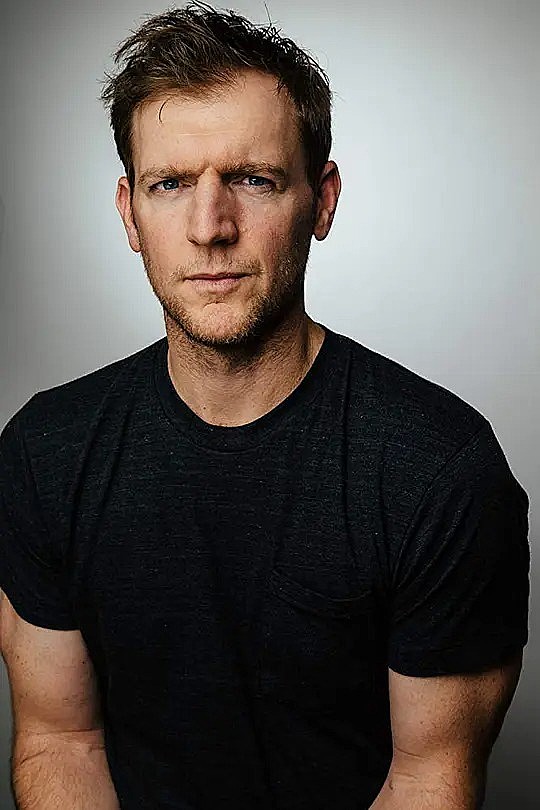 克里夫·张伯伦 Cliff Chamberlain照片