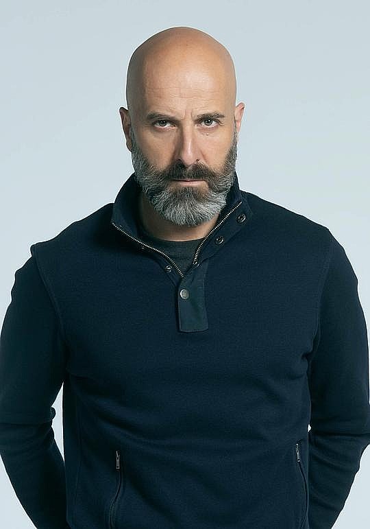 安东尼奥·吉尔 Antonio Gil照片