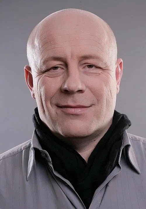 马特·努克 Mart Nurk照片