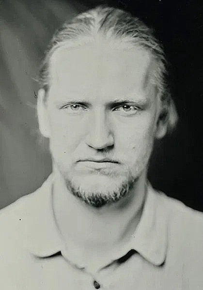 马丁·科尔克 Martin Kork照片