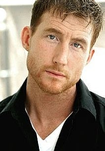 桑迪·罗布森 Sandy Robson照片