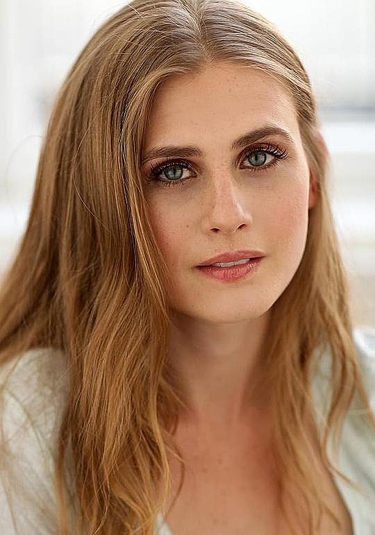 卡萝·卡普兰 Caroline Kaplan照片