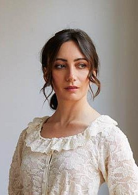 朱莉娅·梅西娜 Julia Messina照片