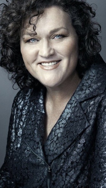 多特-玛丽·琼斯 Dot-Marie Jones照片