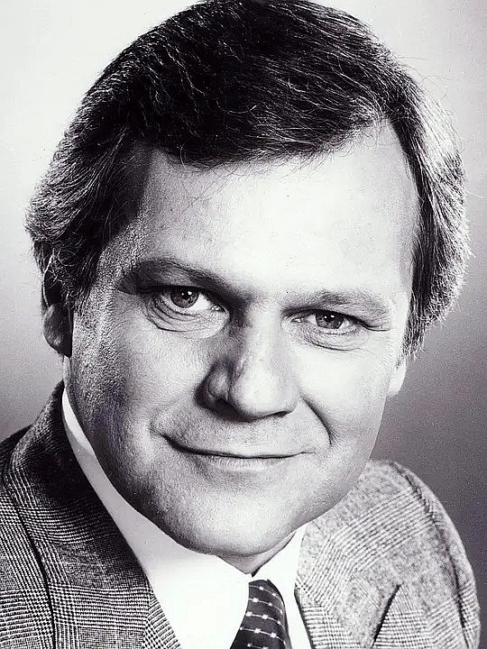 肯·克切弗尔 Ken Kercheval照片