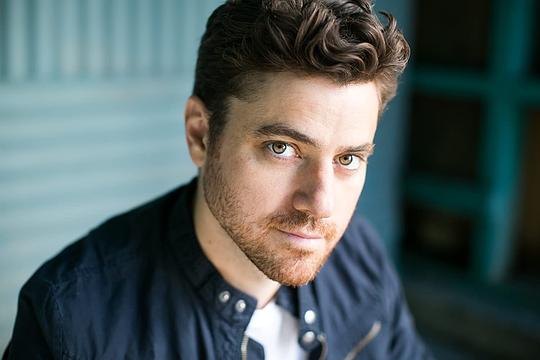 多诺万·巴顿 Donovan Patton照片