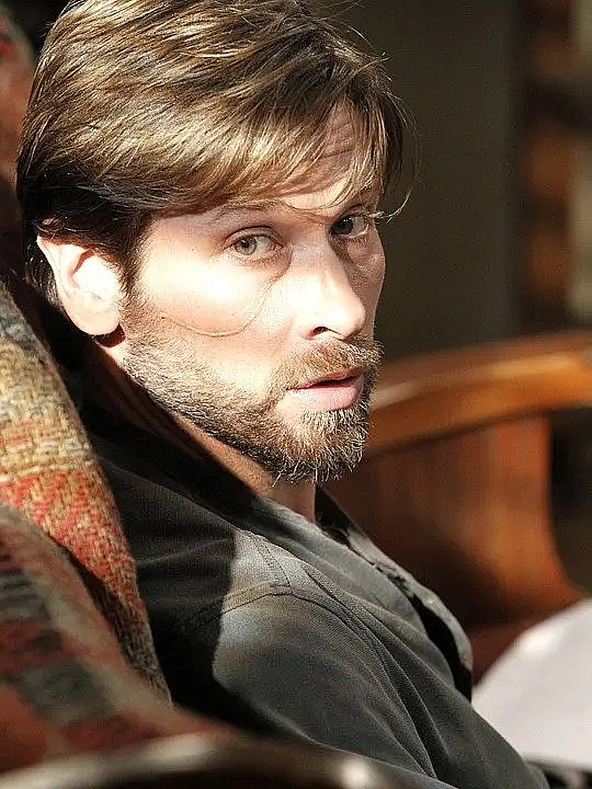 罗杰·霍华斯 Roger Howarth照片