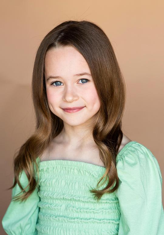 伊莎·薇洛特 Isla Verot照片