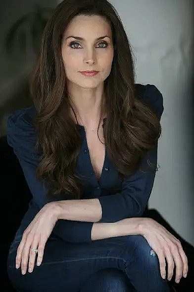 艾丽西亚·明休 Alicia Minshew照片