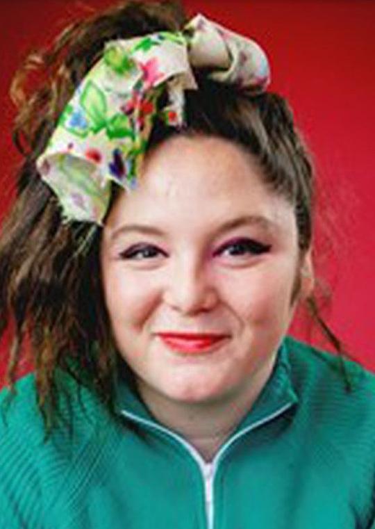 梅根·斯塔尔特 Megan Stalter照片