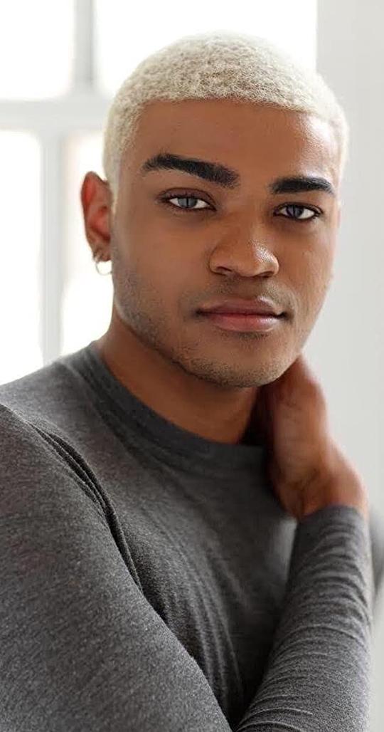 欧文·蒂勒 Owen Thiele照片