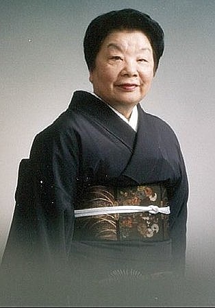 平岩弓枝 Yumie Hiraiwa照片