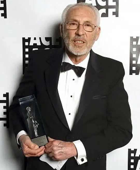 爱德华·M·艾布拉姆斯 Edward M. Abroms照片