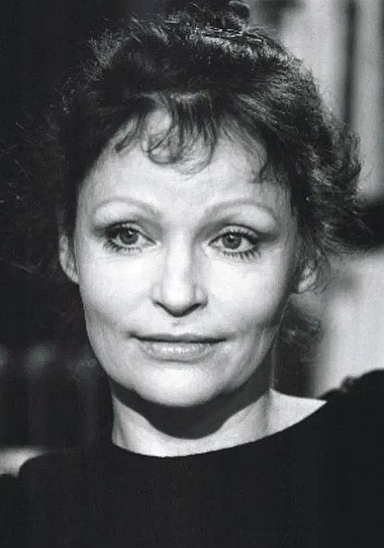安杰丽卡·多姆罗斯 Angelica Domröse照片