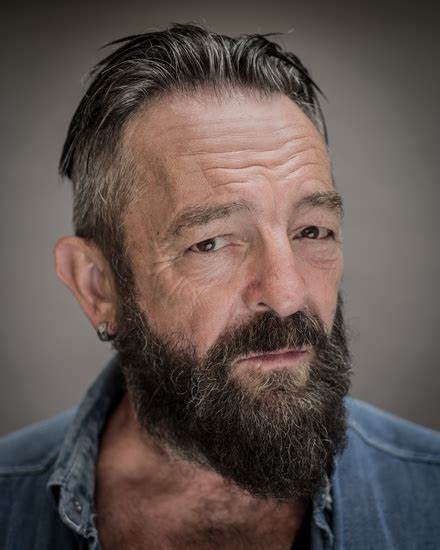 弗朗西斯·麦基 Francis Magee照片