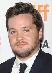 马克斯·艾格斯 Max Eggers照片