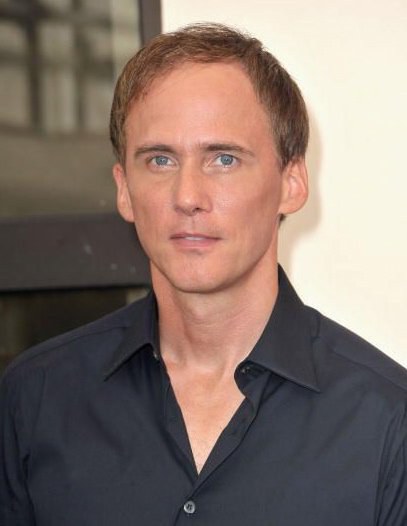 尼尔·赫夫 Neal Huff照片