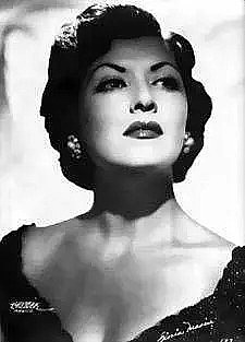 Gloria Marín照片