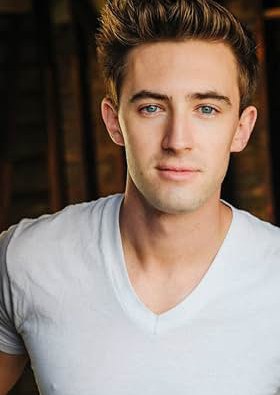 尼克·泰格 Nick Tag照片