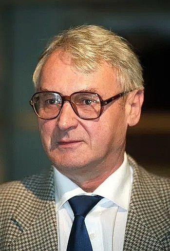 卢博米尔·贝奈斯 Lubomir Benes照片