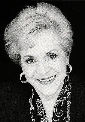 Carmen Silvera照片