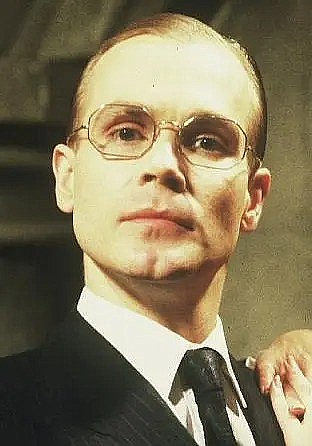 Richard Gibson照片