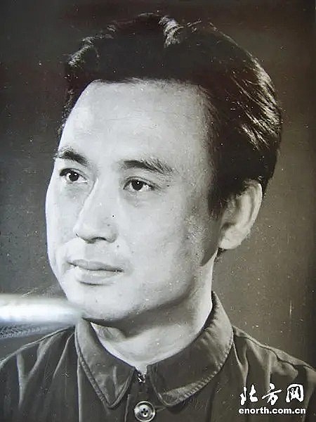 金乃千 Naiqian Jin照片