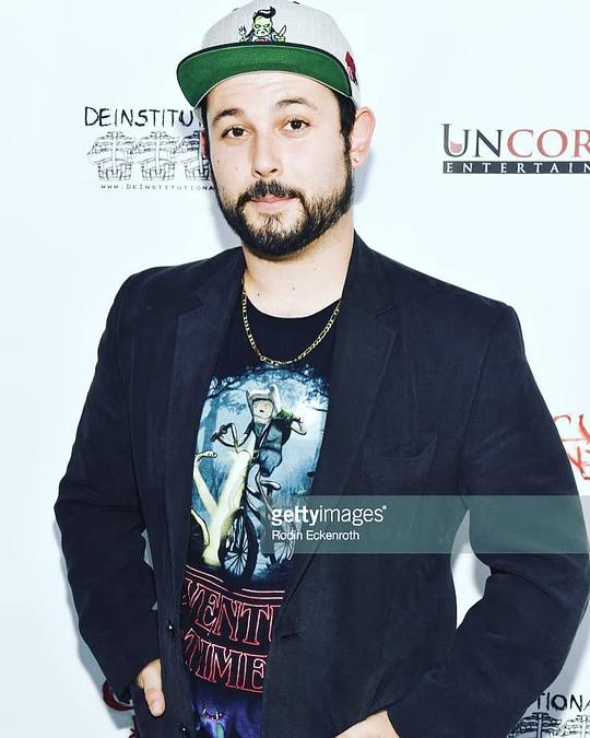 詹姆斯·库伦·布雷萨克 James Cullen Bressack照片