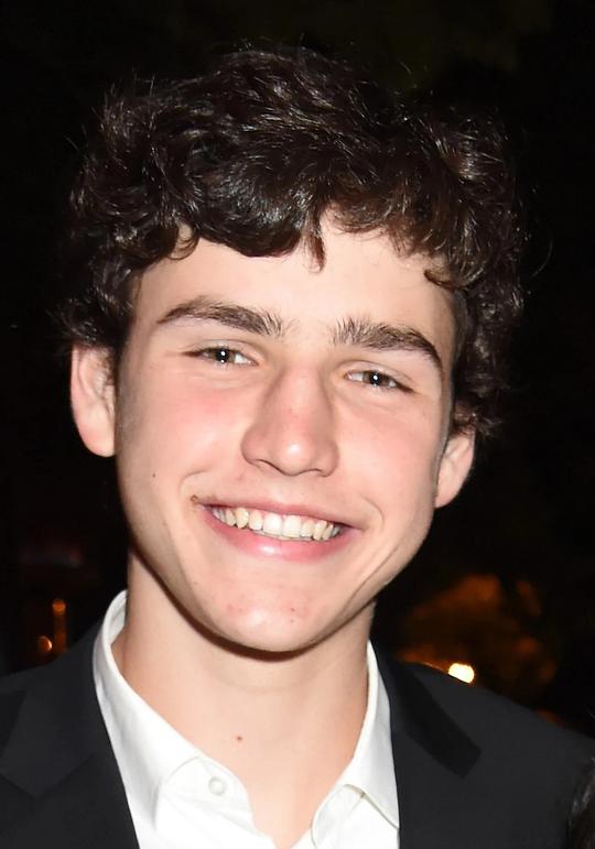 查理·霍尔 Charlie Hall照片