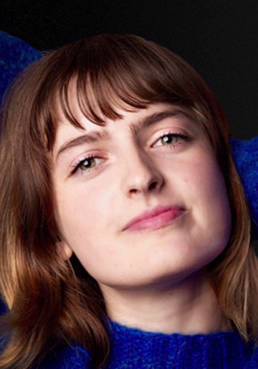 克洛伊·特罗斯特 Chloe Troast照片