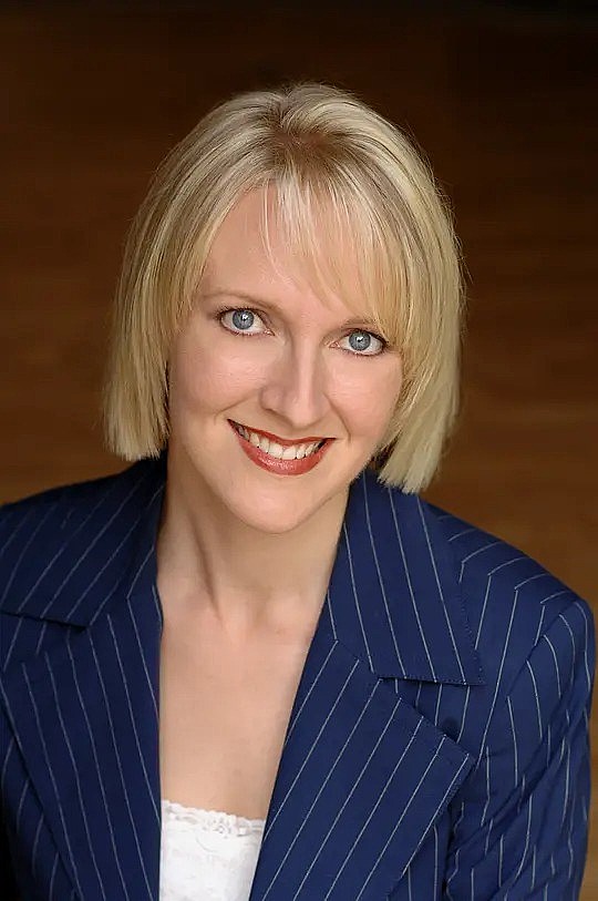 Julie Godfrey照片