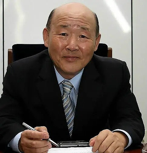 朴容植 Yong-sik Park照片
