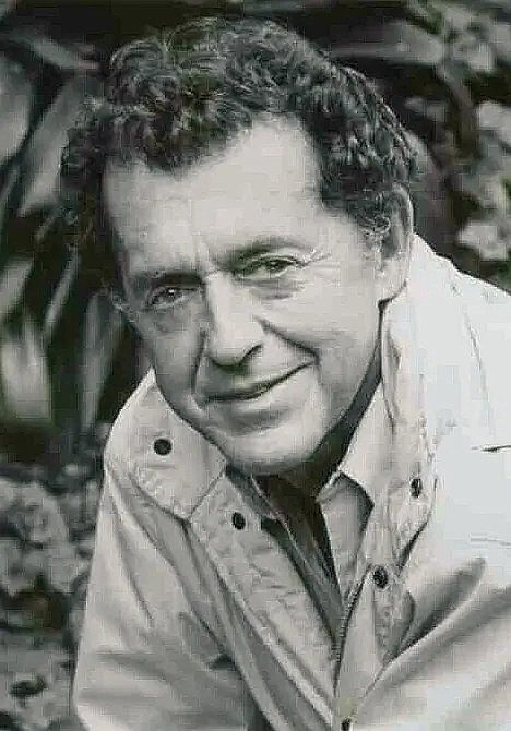查尔斯·艾德曼 Charles Aidman照片