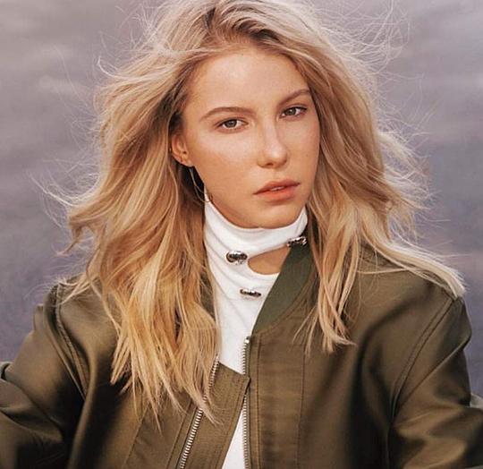 莱克西·阿特金斯 Lexi Atkins照片