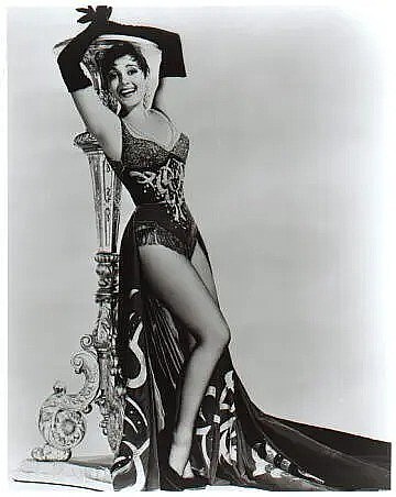 莉莉安·蒙特维奇 Liliane Montevecchi照片