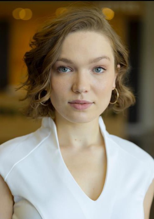 Madison Pullins照片