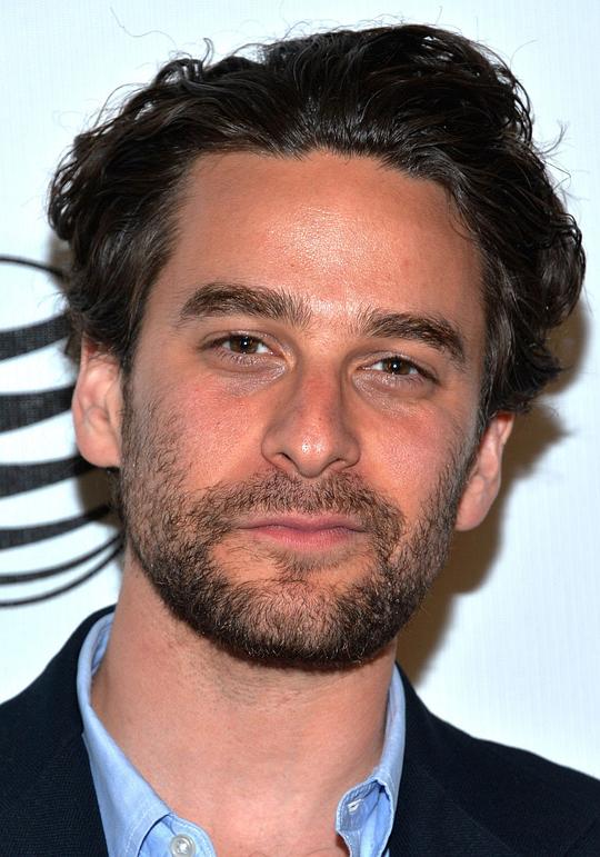 丹尼·德费拉里 Danny Deferrari照片