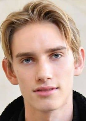 莱文·霍克 Levon Thurman Hawke照片