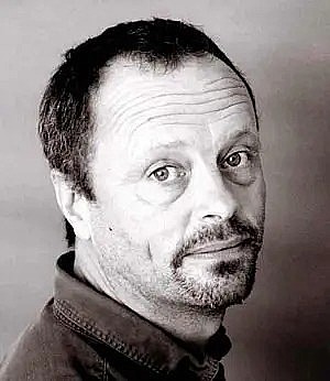 罗伯特·卢埃林 Robert Llewellyn照片