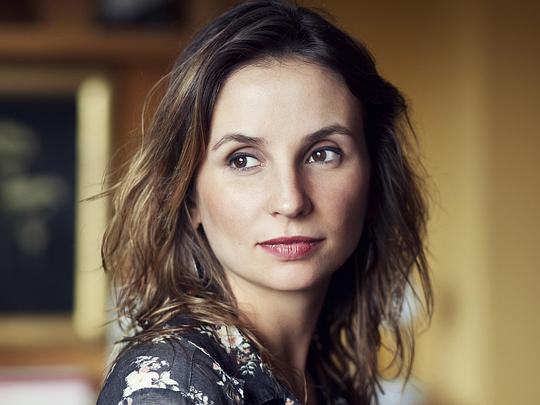 佩特拉·科斯塔 Petra Costa照片