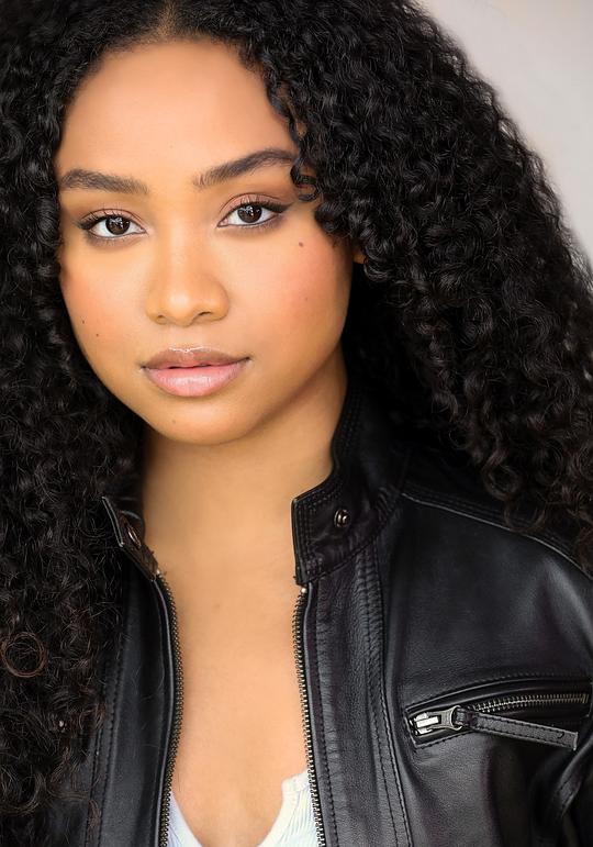 杰内娅·沃尔顿 Genneya Walton照片