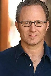 托德·霍兰德 Todd Holland照片