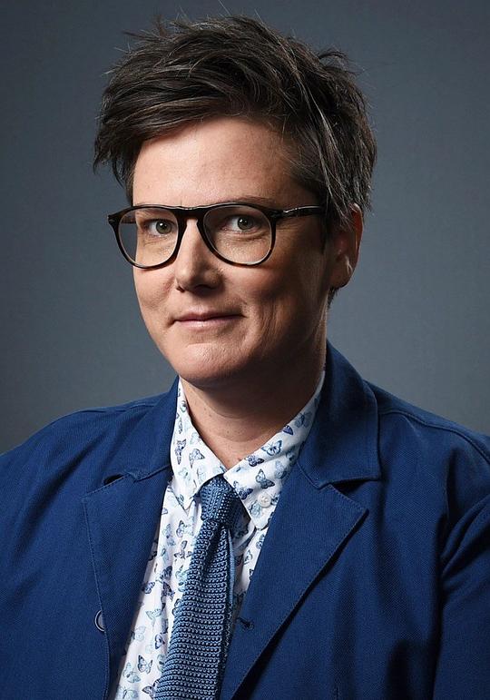 汉纳·盖茨比 Hannah Gadsby照片