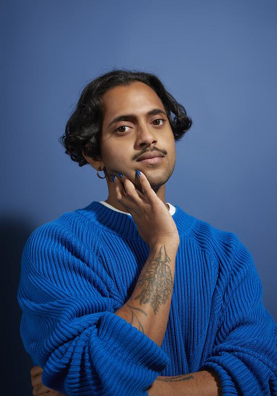 克里希纳·以萨 Krishna Istha照片