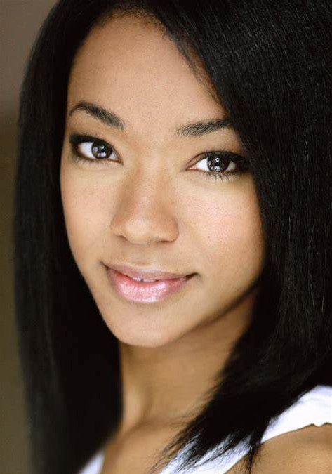 索尼夸·马丁-格林 Sonequa Martin-Green照片