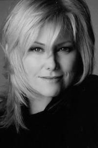 黛博拉-李·福奈丝 Deborra-Lee Furness照片