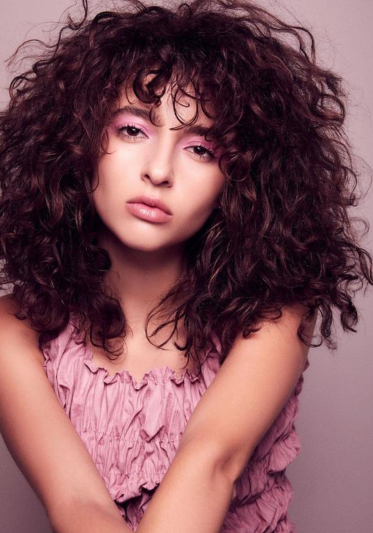 妮娜·布隆加登 Nina Bloomgarden照片